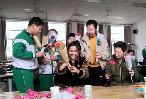 殷晓旭.jpg